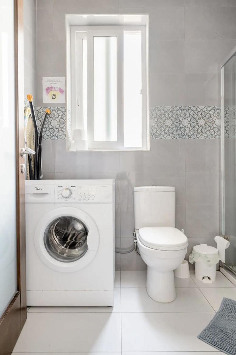 F12 Room 2, Private Room Two Single Beds Privated Bathroom In Shared Flat Msida Exterior foto